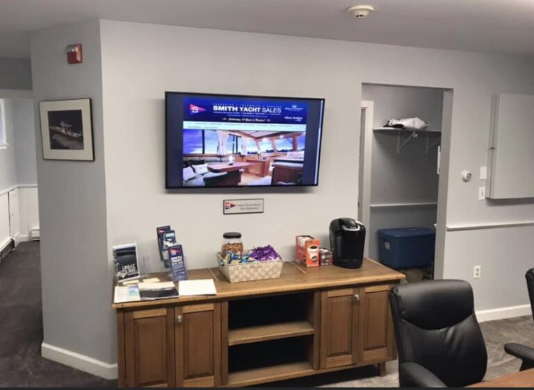 Smith Yacht Office Interior